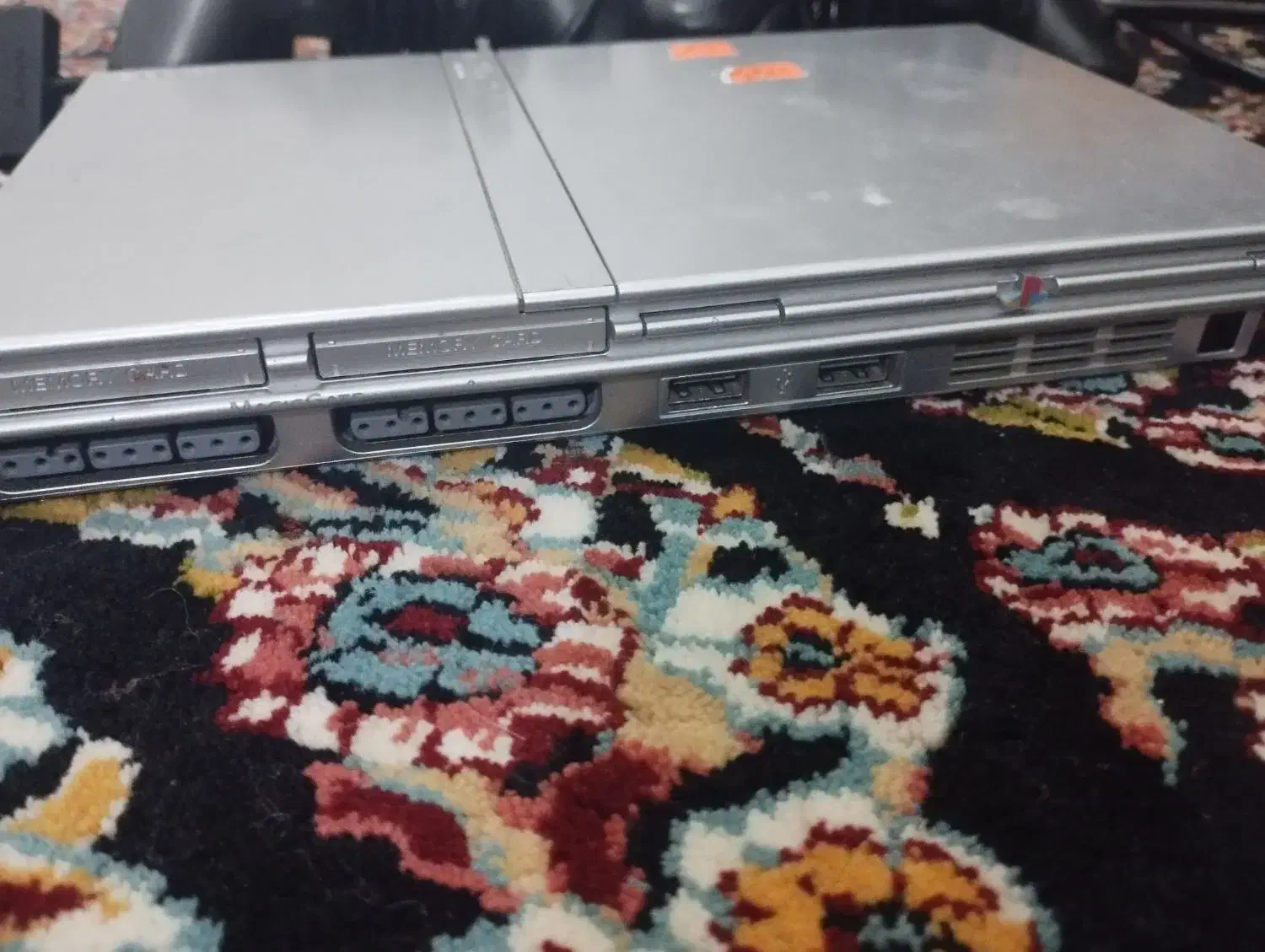 یک عدد دستگاه سونی 2|رایانه همراه|شهریار, کردزار|دیوار