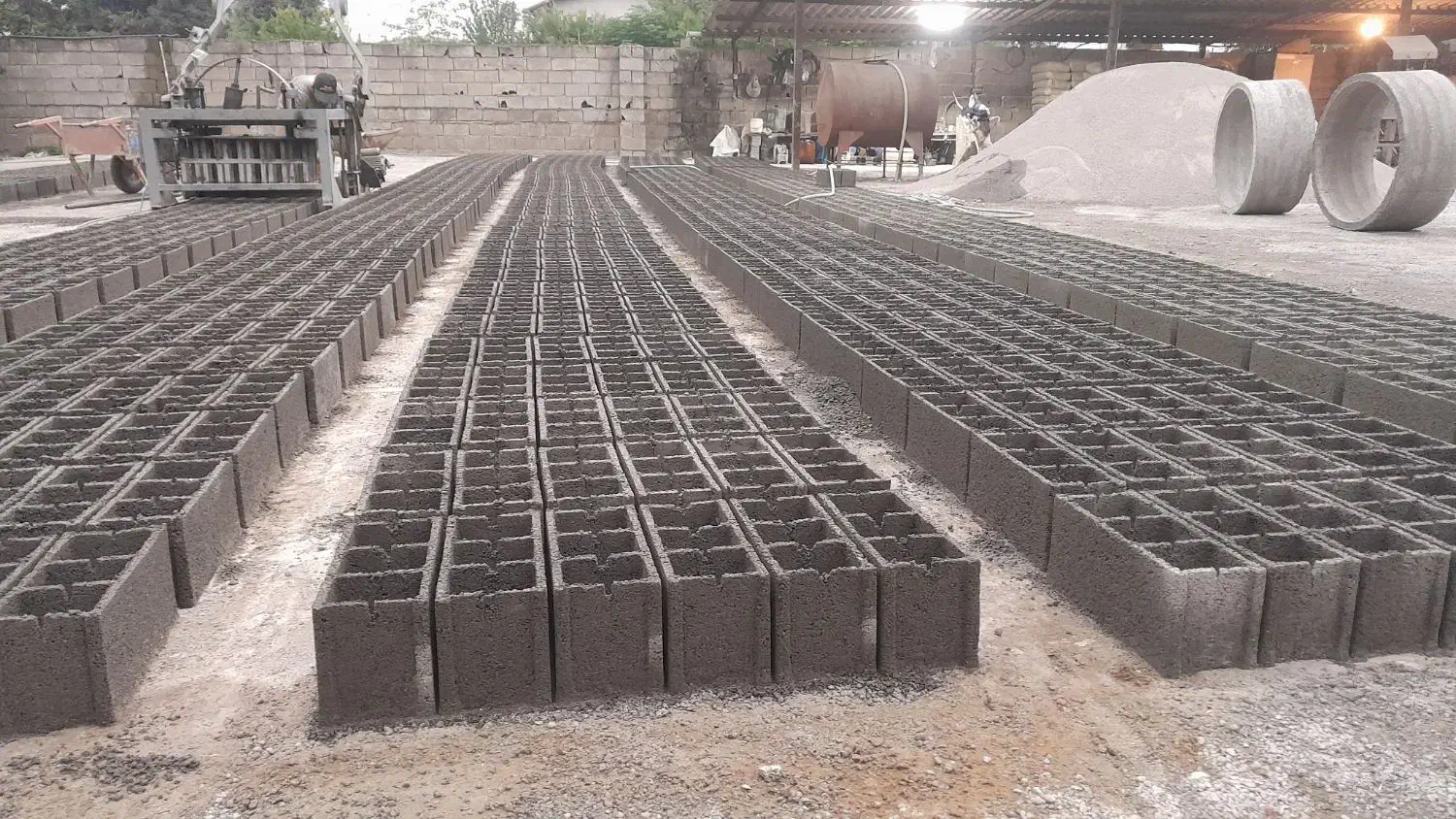 بلوک زن ماهر و تیرچه کلاف زن ماهر|استخدام معماری، عمران و ساختمانی|ساری, |دیوار