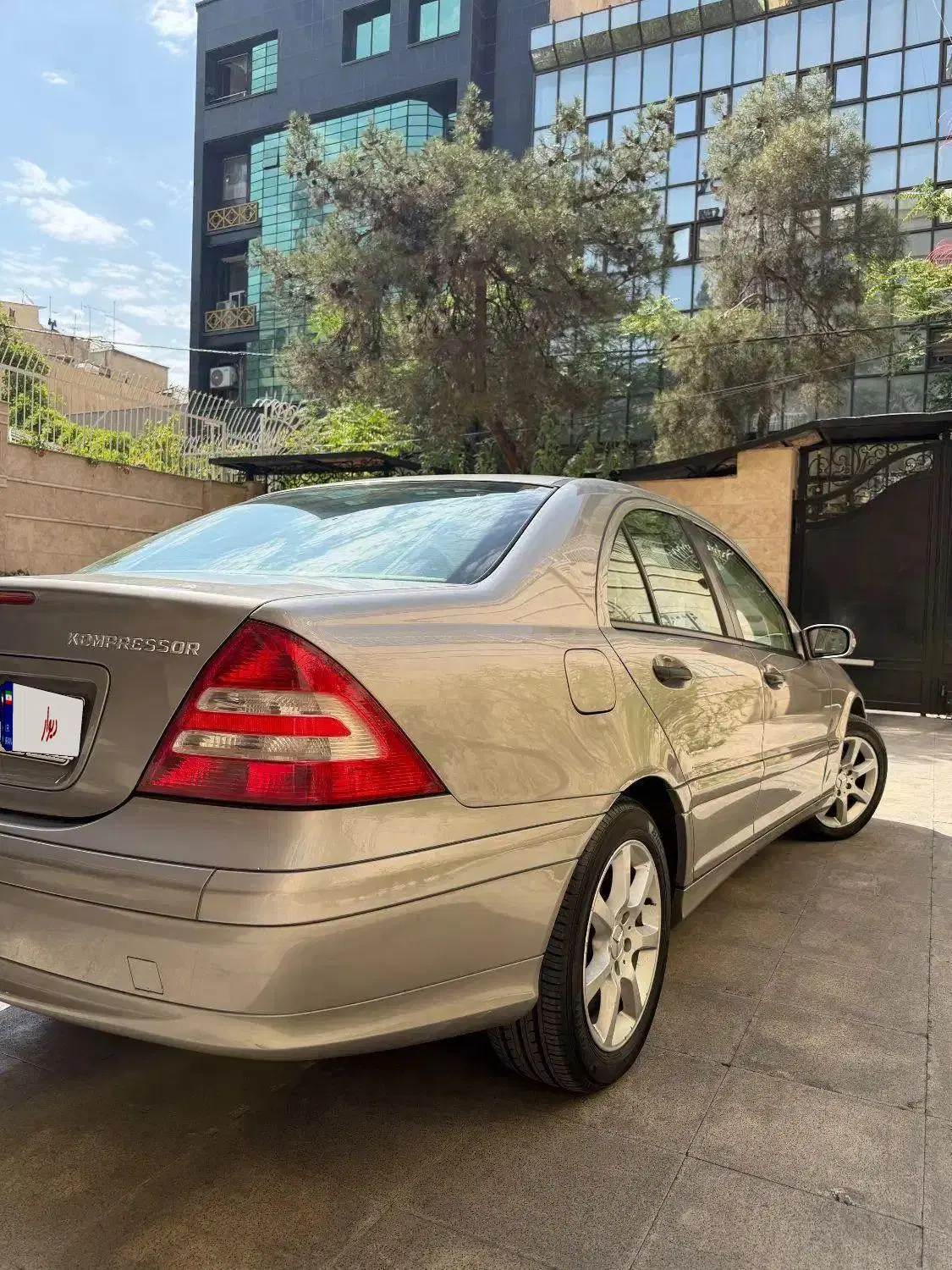 Benz C200|خودرو سواری و وانت|تهران, ونک|دیوار