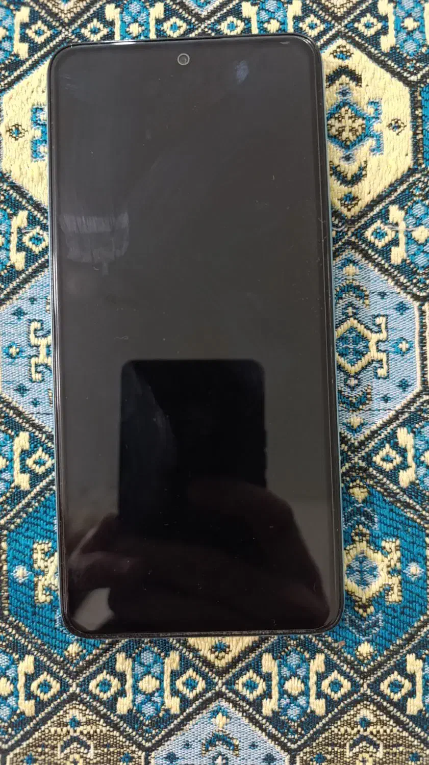 این گوشی سالم سالم ونو می‌باشد و دیروز گرفتم|موبایل|تهران, عباسی|دیوار