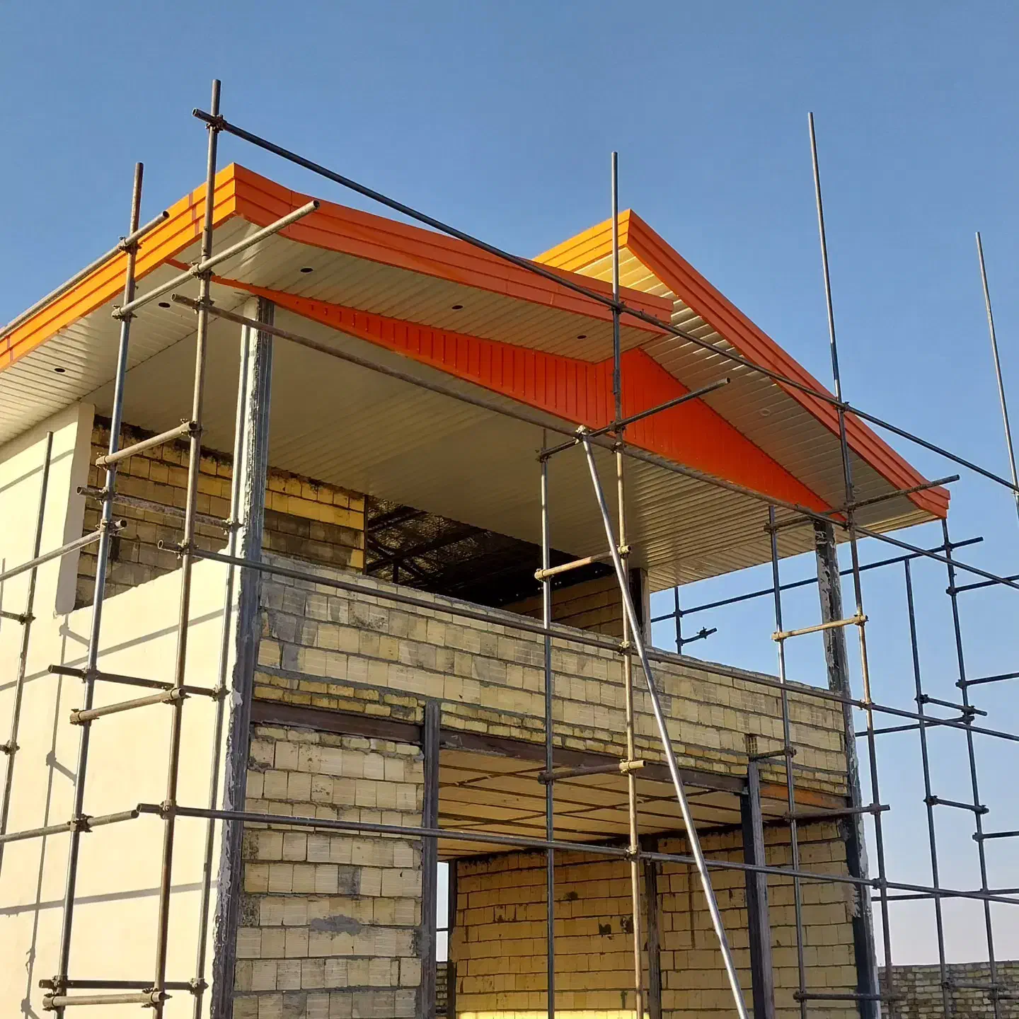 اجرای تخصصی شیروانی|خدمات پیشه و مهارت|اراک, |دیوار