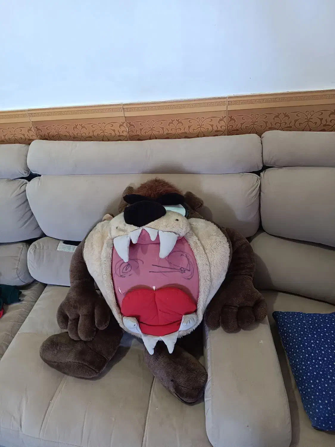 عروسک هیولا|اسباب‌بازی بچه|ایذه, |دیوار