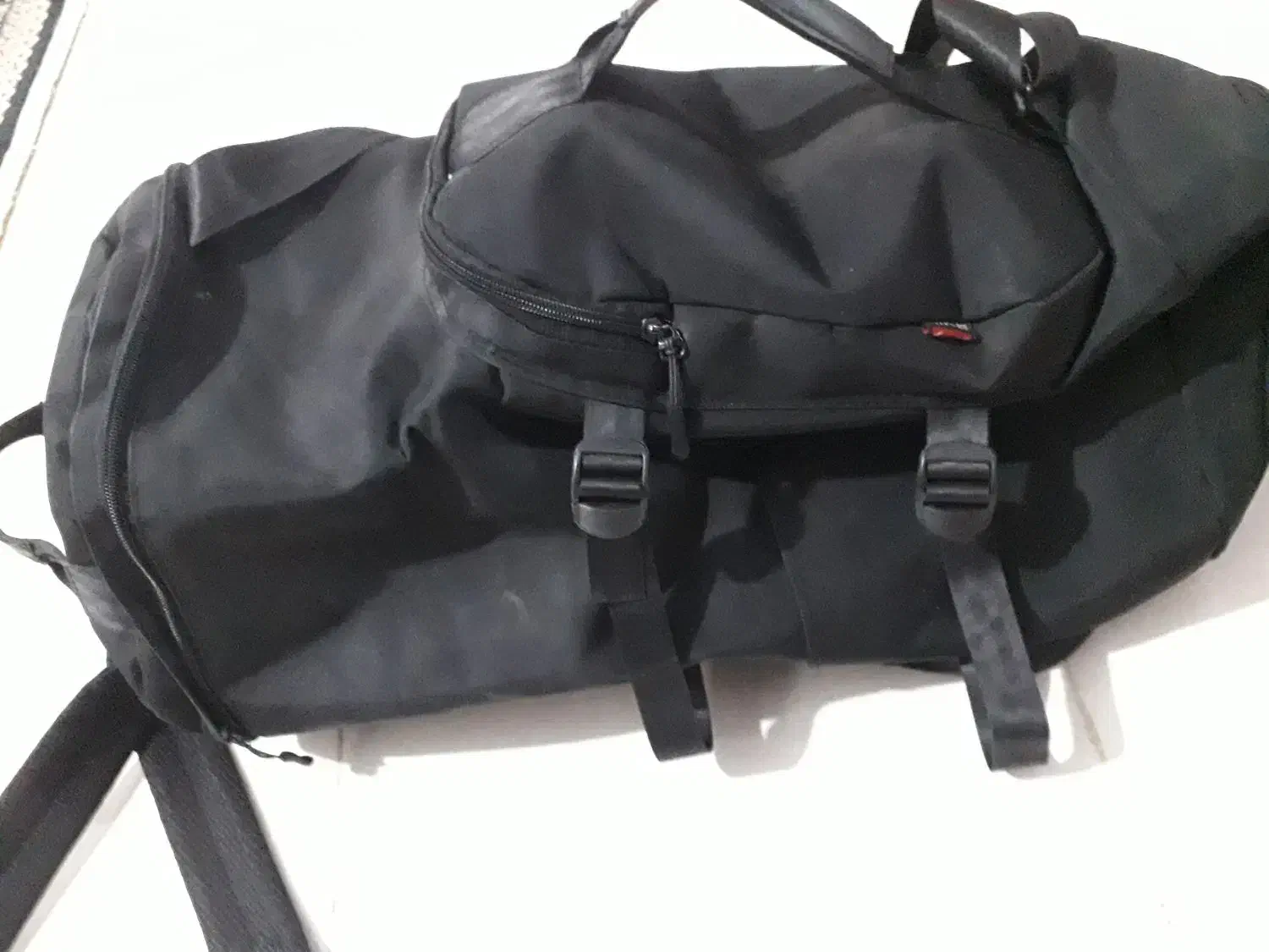 گوله پشتی|کیف، کفش، کمربند|همدان, |دیوار