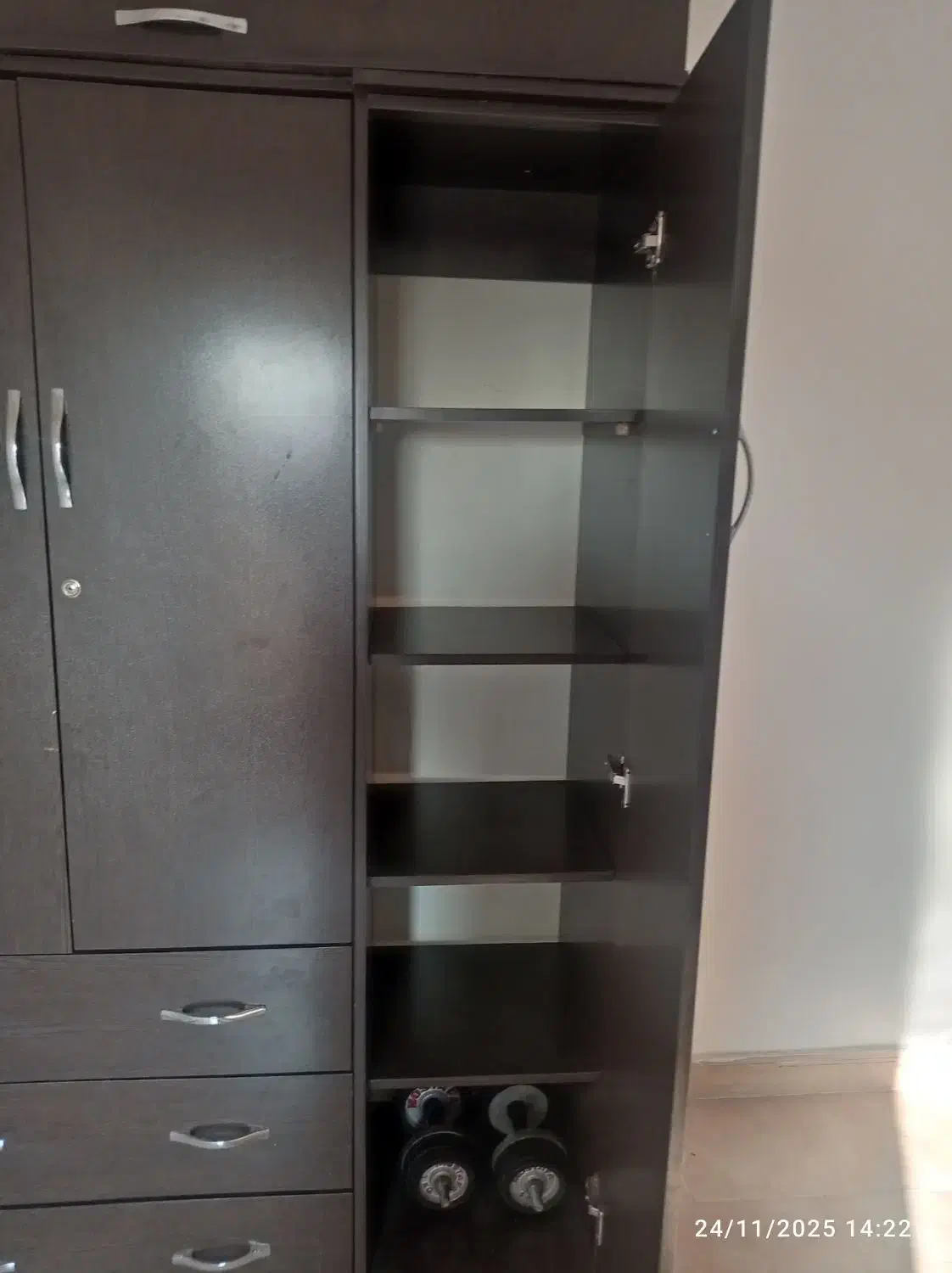 کمد درحد نو|جاکفشی، کمد، دراور|پاکدشت, پاکدشت (مامازند)|دیوار