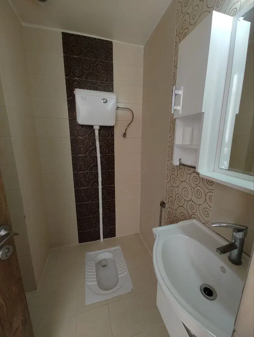 ۹۰متر/۲خواب/۱۰ساله شیک فول امکانات/تاپ لوکیشن