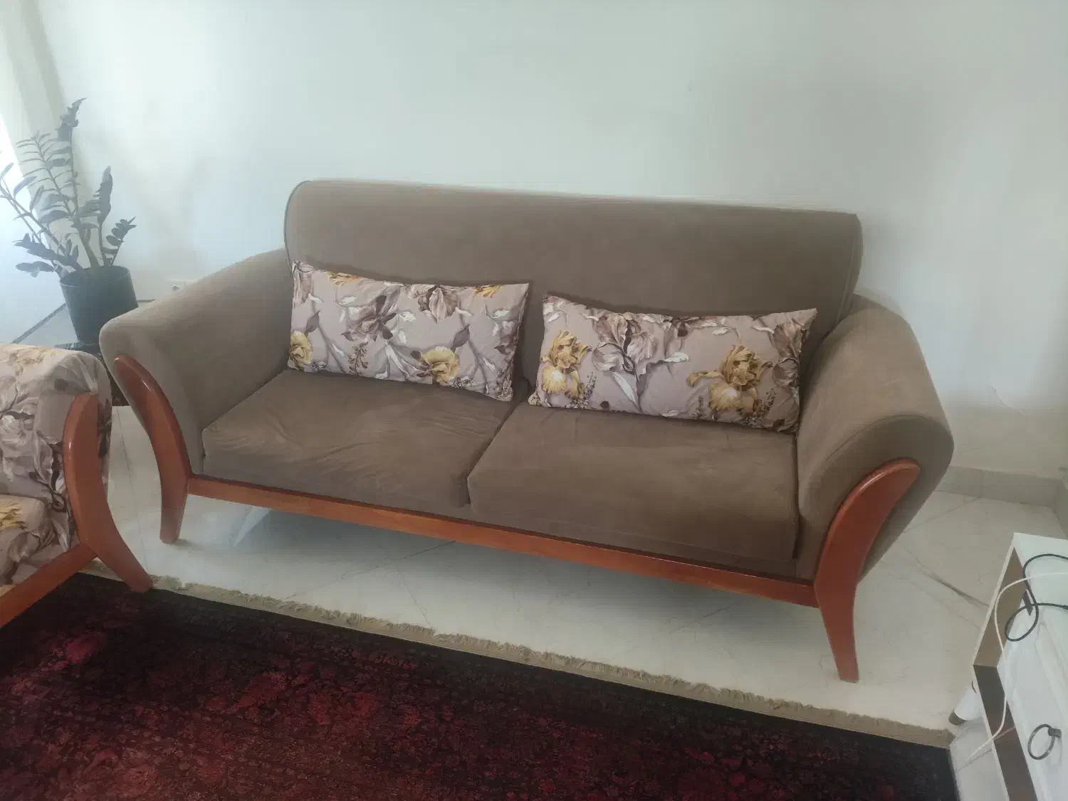 مبل هفت نفره با میز|مبلمان خانگی و میز عسلی|نوشهر, |دیوار