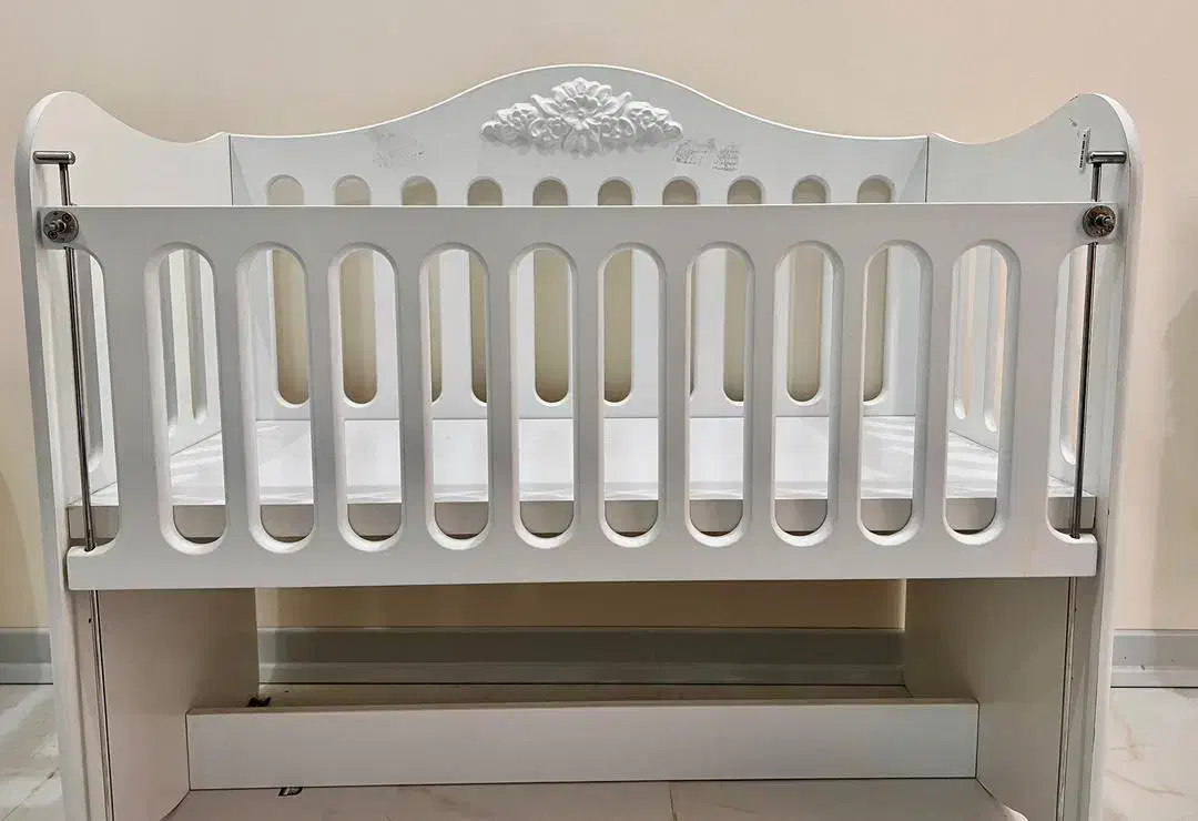 تخت بچه کنار مادر ثابت|تخت و صندلی بچه|اهواز, کوروش|دیوار