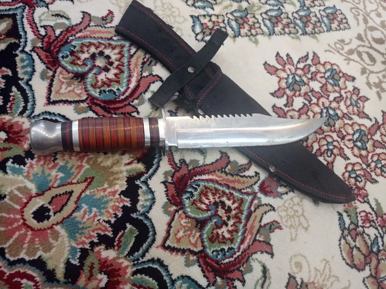 چاقو ی زیبا وتیز|کوهنوردی و کمپینگ|شیروان (خراسان), |دیوار