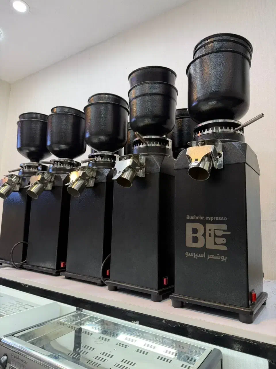 آسیاب قهوه فله زن اکبند|کافیشاپ و رستوران|بوشهر, |دیوار