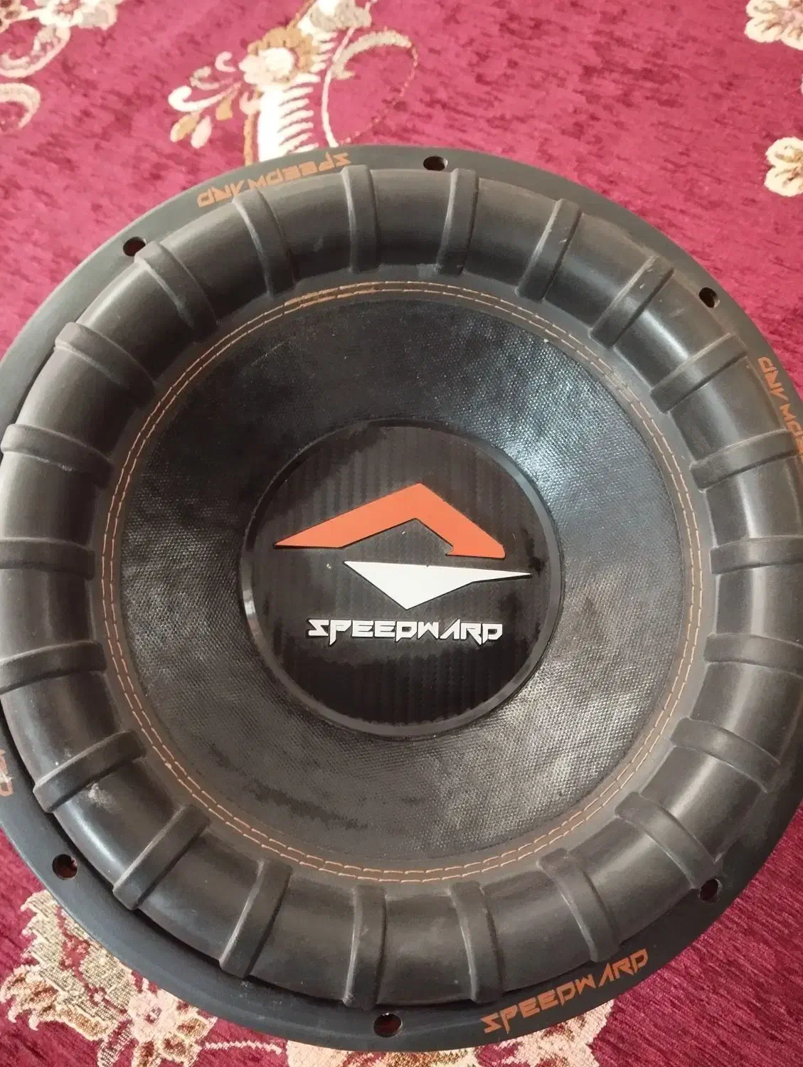 ساب ووفر اسپیدوارد|صوتی و تصویری|میانه, |دیوار