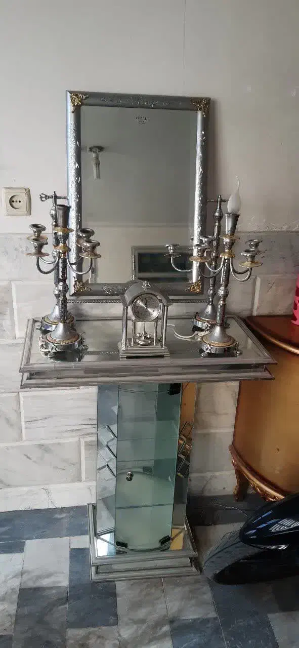 آینه و شمعدان|آینه|کاشان, امیرکبیر|دیوار