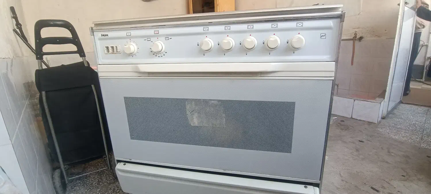 گاز پنج شعله سینجر|اجاق گاز و لوازم برقی پخت‌وپز|مرودشت, فاز اول شهرک فرهنگیان|دیوار