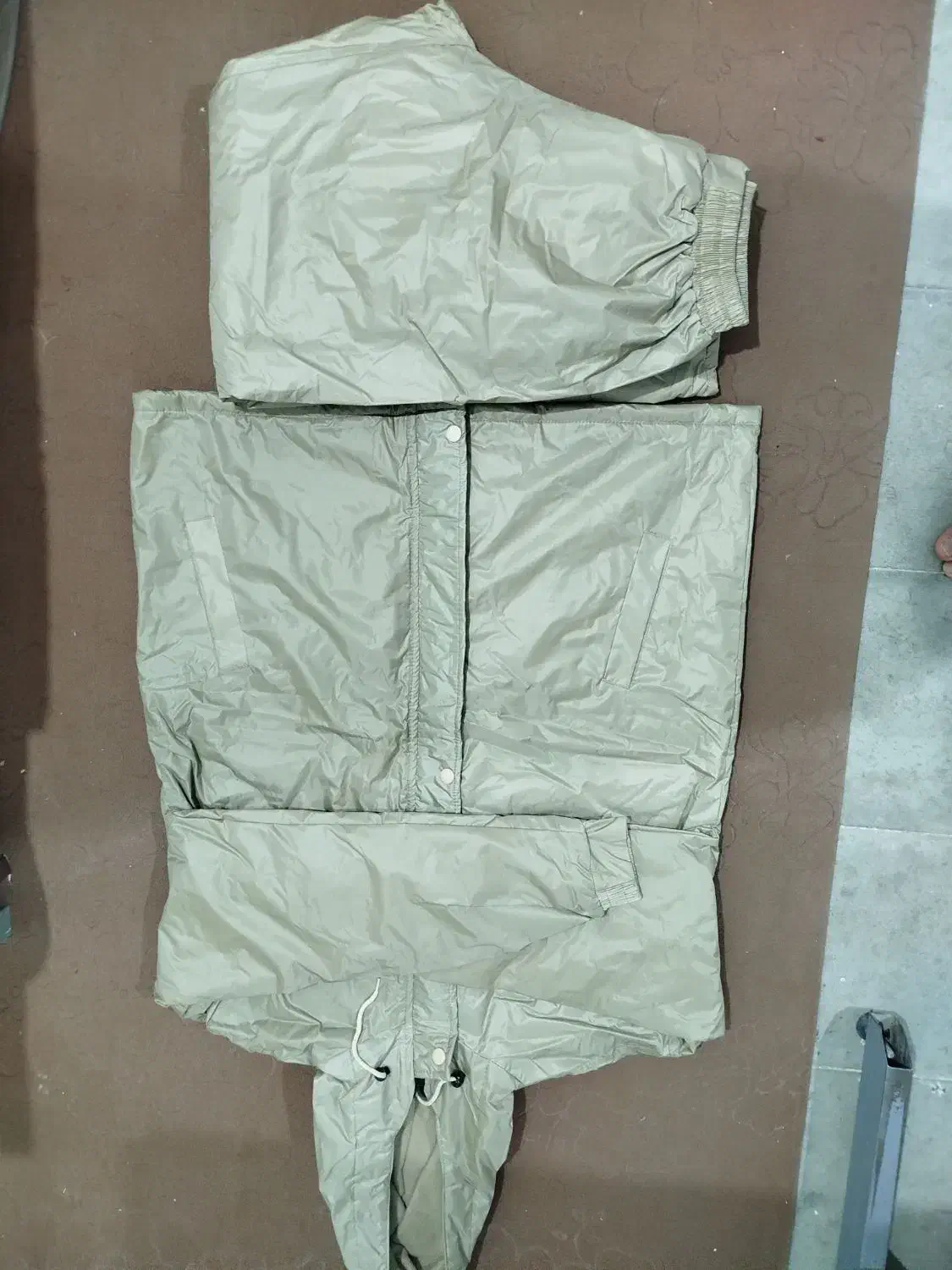 بادگیر برزنتی|لباس|سنندج, |دیوار