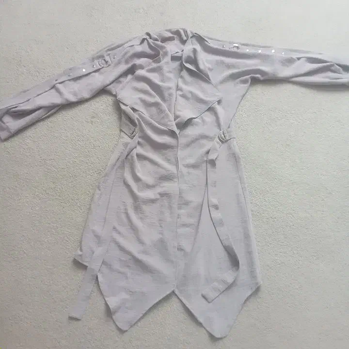 مانتووکاپشن|لباس|تربت جام, میان جام|دیوار