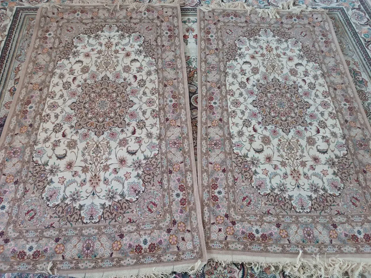 یک جفت فرش دستباف|فرش|شاهرود, |دیوار