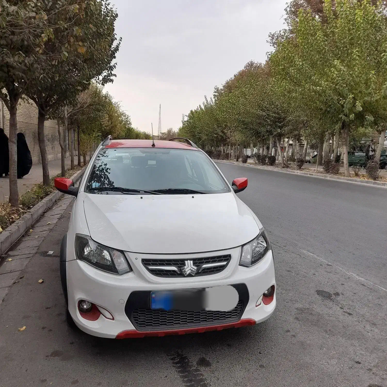 کوییک Rسفید قرمز در حد صفر|خودرو سواری و وانت|چهارباغ, |دیوار