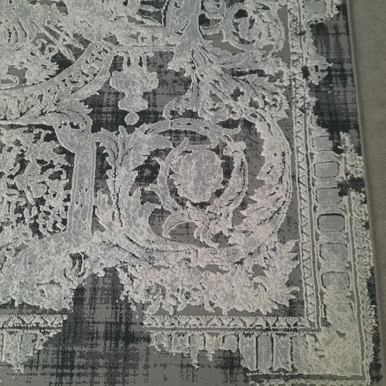 فرش|فرش|اصفهان, شهرک ولیعصر|دیوار