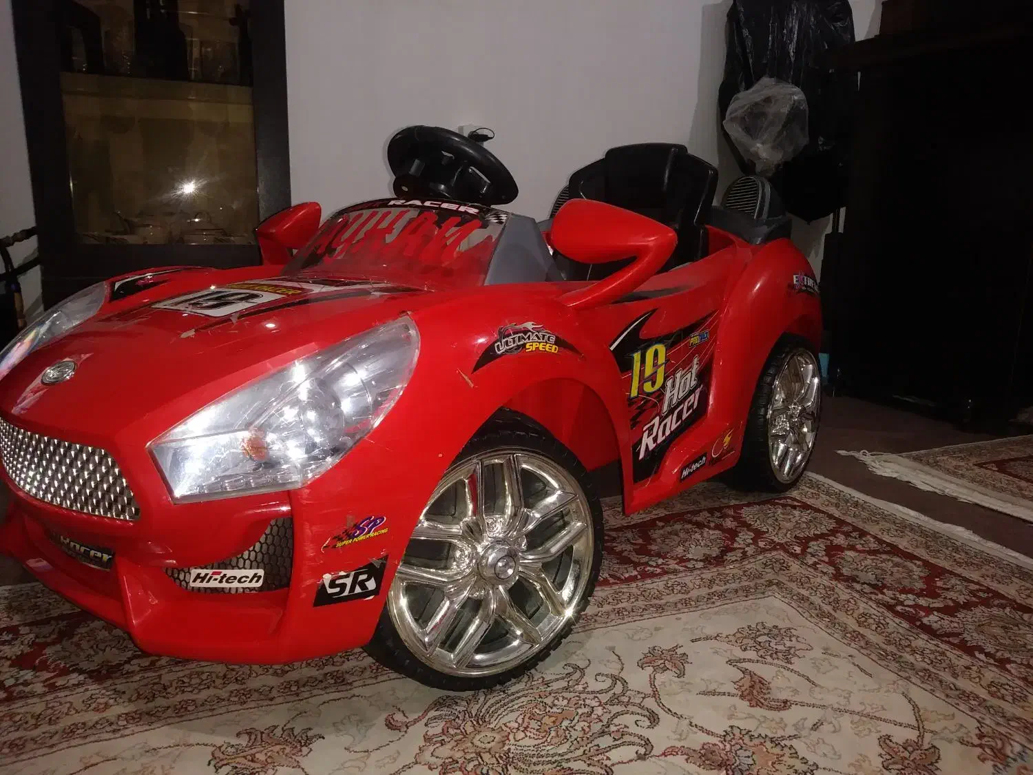 ماشین شارژی در حد نو|اسباببازی|ارومیه, |دیوار