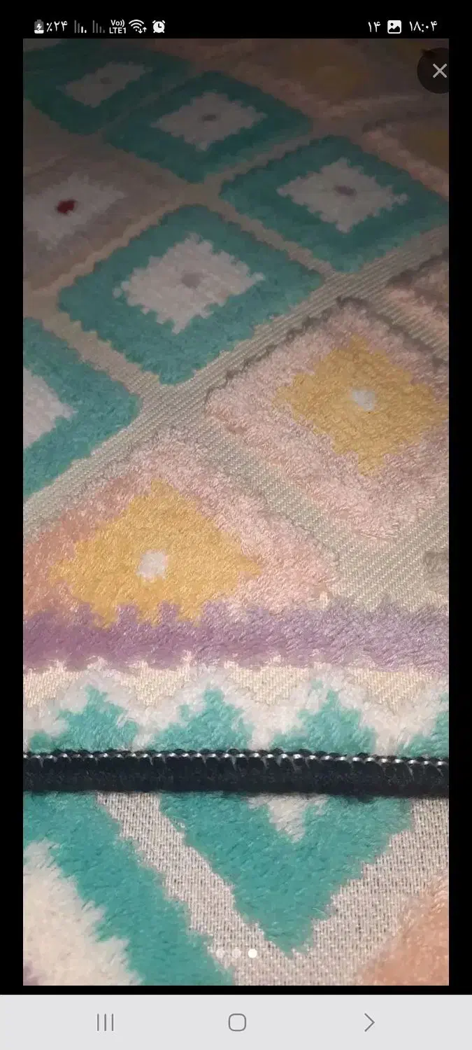 یک جفت پادری نو|پادری|ساوه, |دیوار