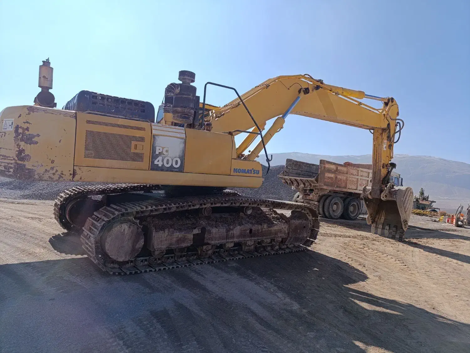 بیل 400|خودرو سنگین|باغ بهادران, |دیوار