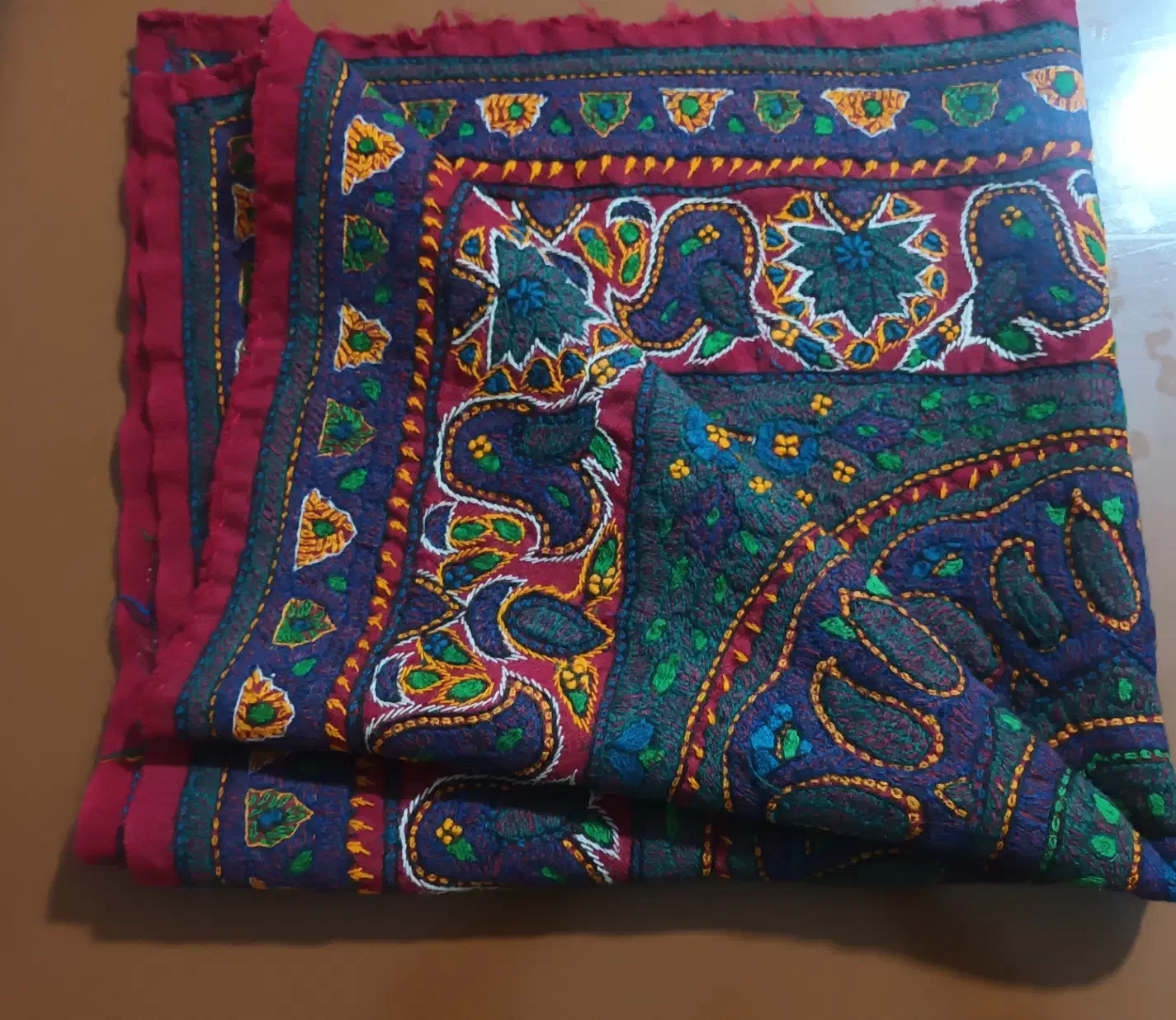 رومیزی پَته سنتی|پرده، رانر، رومیزی|قم, سنگ بند|دیوار