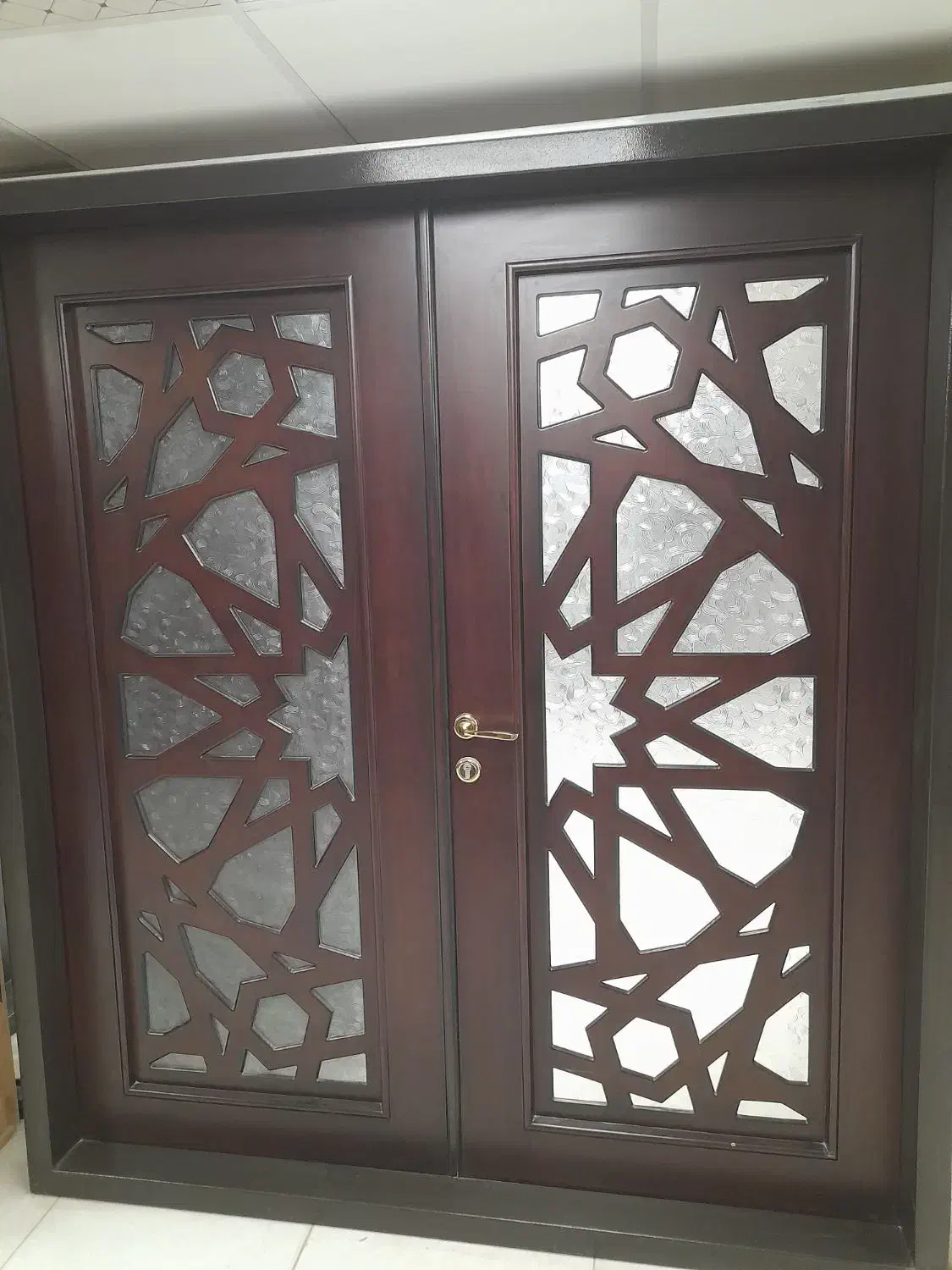 نصاب درب|خدمات پیشه و مهارت|سلماس, |دیوار