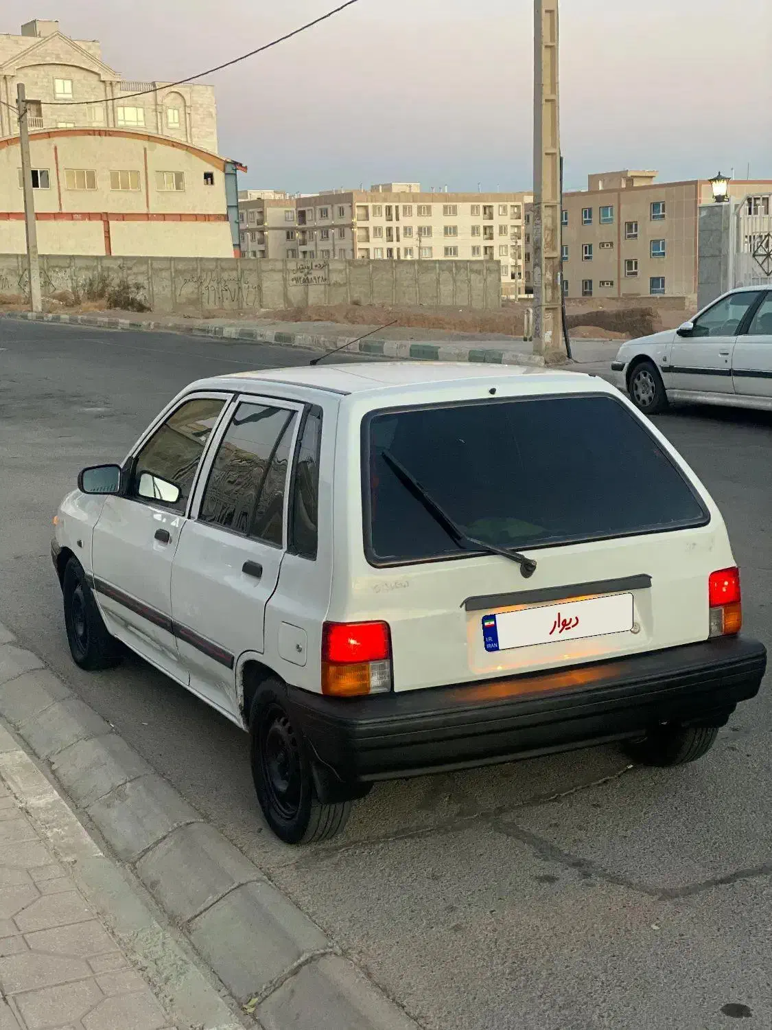 هاچبک 88 سفارشی هیدرولیک|خودرو سواری و وانت|پرند, فاز ۰|دیوار