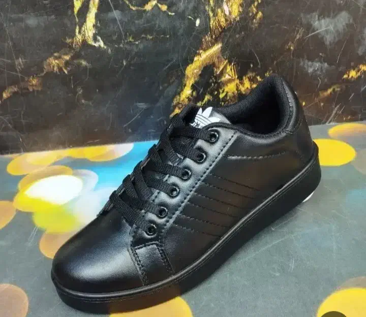 کتونی ضدآب آلستارآدیداس|کیف، کفش، کمربند|اردبیل, |دیوار