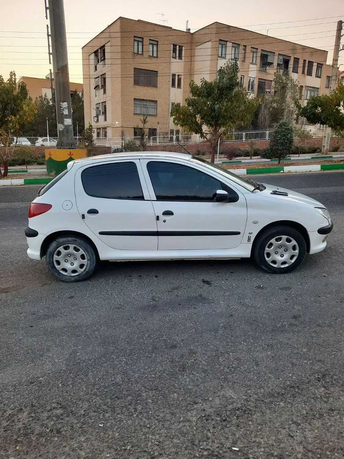 پژو۲۰۶|خودرو سواری و وانت|بومهن, |دیوار