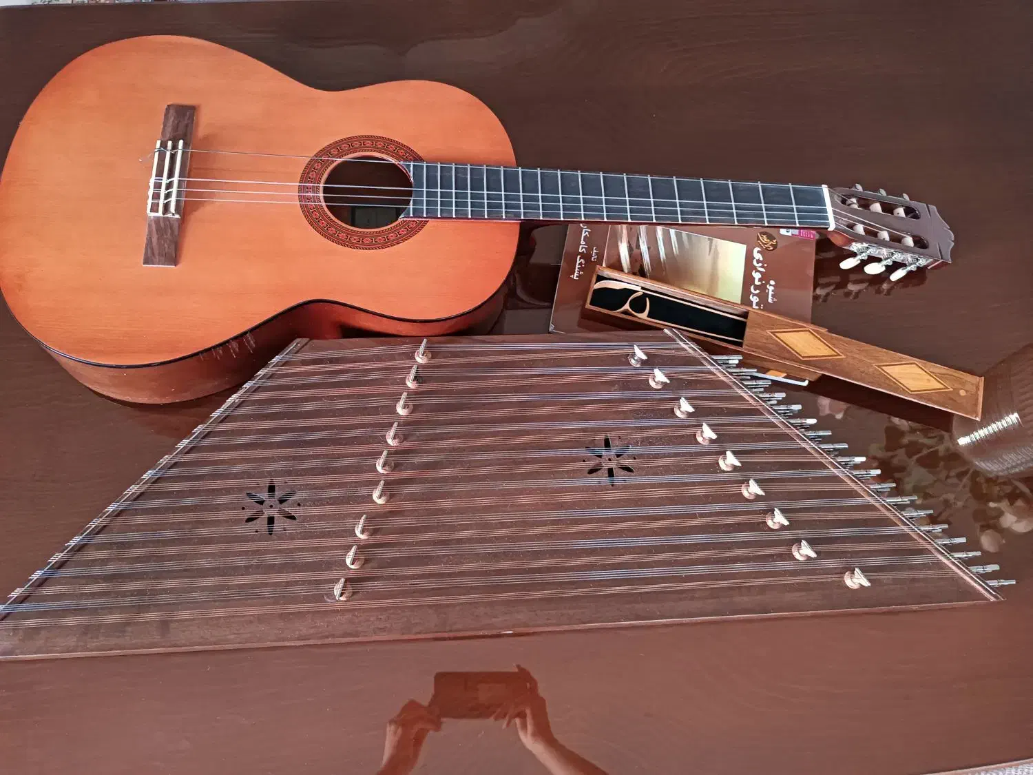 فروش سنتور و گیتار با قیمت عالی به علت مهاجرت|سازهای سنتی|اراک, |دیوار