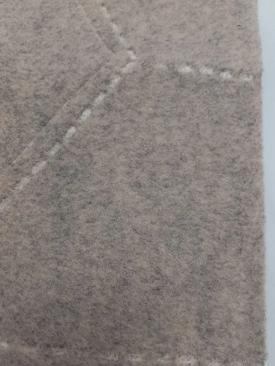 موکت تمیز کاملا نو ۵ ماه خریده شده|موکت|سبزوار, قلعه‌نو دهزار|دیوار