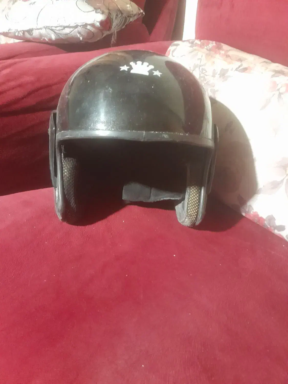 کلا کاسکت|قطعات یدکی و لوازم جانبی|کرج, سیاه کلان|دیوار