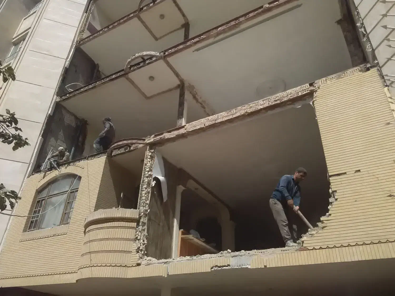 تخریب ساختمان|خدمات پیشه و مهارت|مشهد, آپارتمان های مرتفع|دیوار