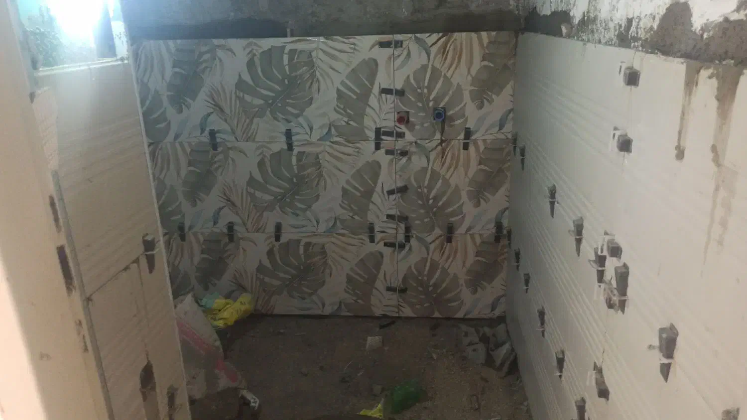 کاشیکاری کاشی کاری کاشی استخر سرامیککار سرامیک|خدمات پیشه و مهارت|بومهن, |دیوار