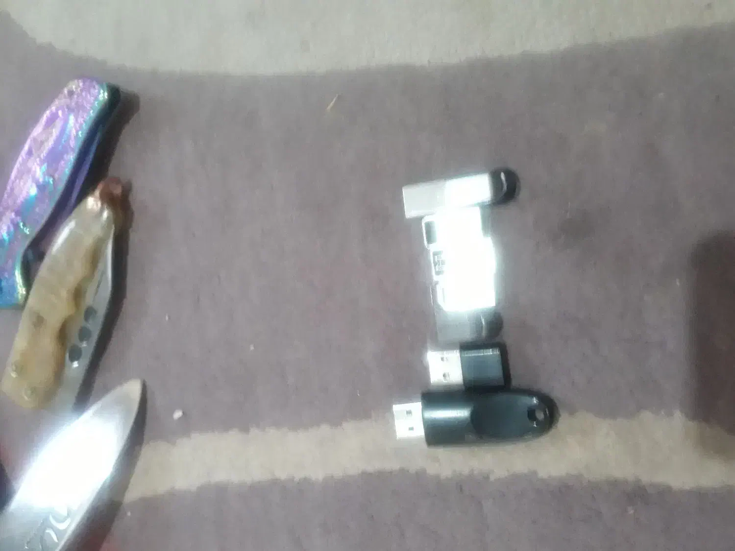 انواع‌فلش‌۱۶و۳۲‌و۸گیک‌اصل‌پرآهنگ|لوازم جانبی موبایل و تبلت|قزوین, |دیوار