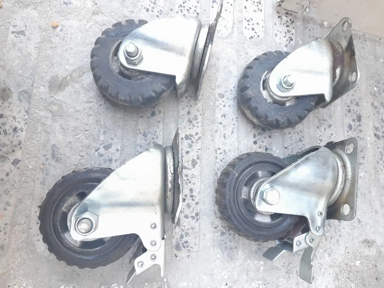 چرخ|ابزارآلات|گرگان, |دیوار