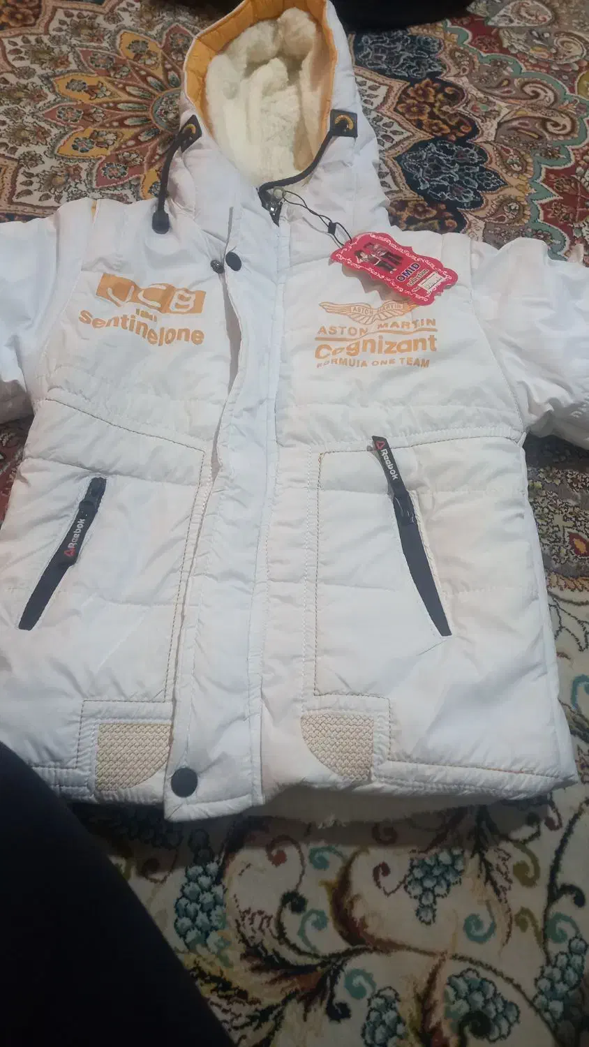 کاپشن نو ۲روزه خریدم بهترین مارک جنس خوب|کفش و لباس بچه|صحنه, |دیوار