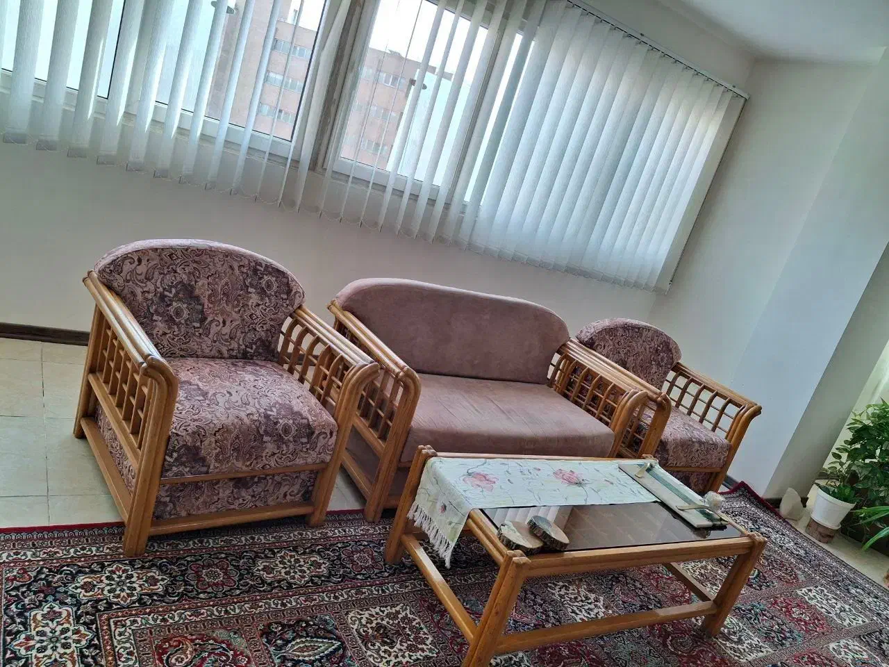 مبلمان 8نفره|مبلمان خانگی و میز عسلی|مبارکه, |دیوار