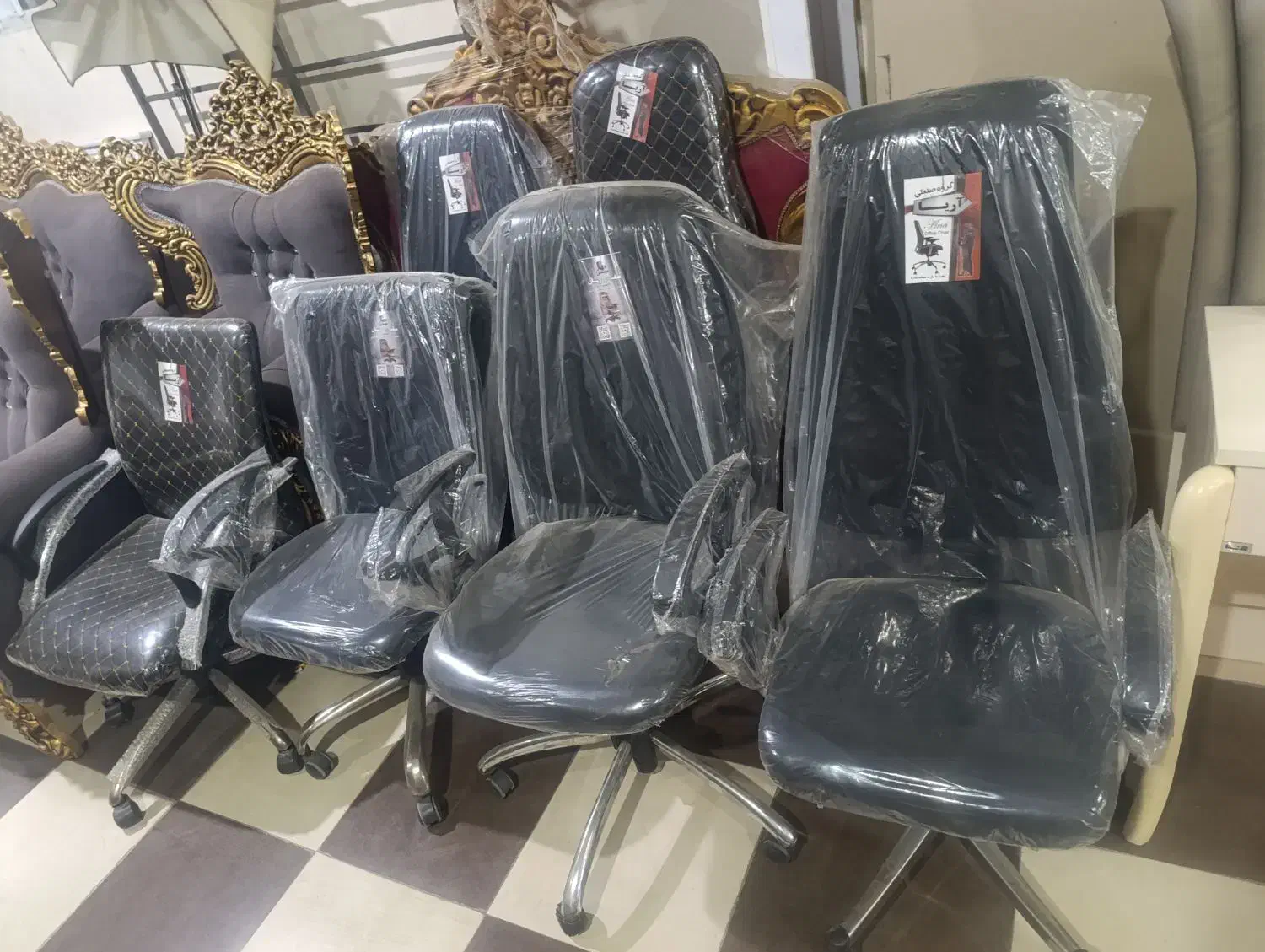 انواع صندلی راحتی|صندلی و نیمکت|سقز, |دیوار