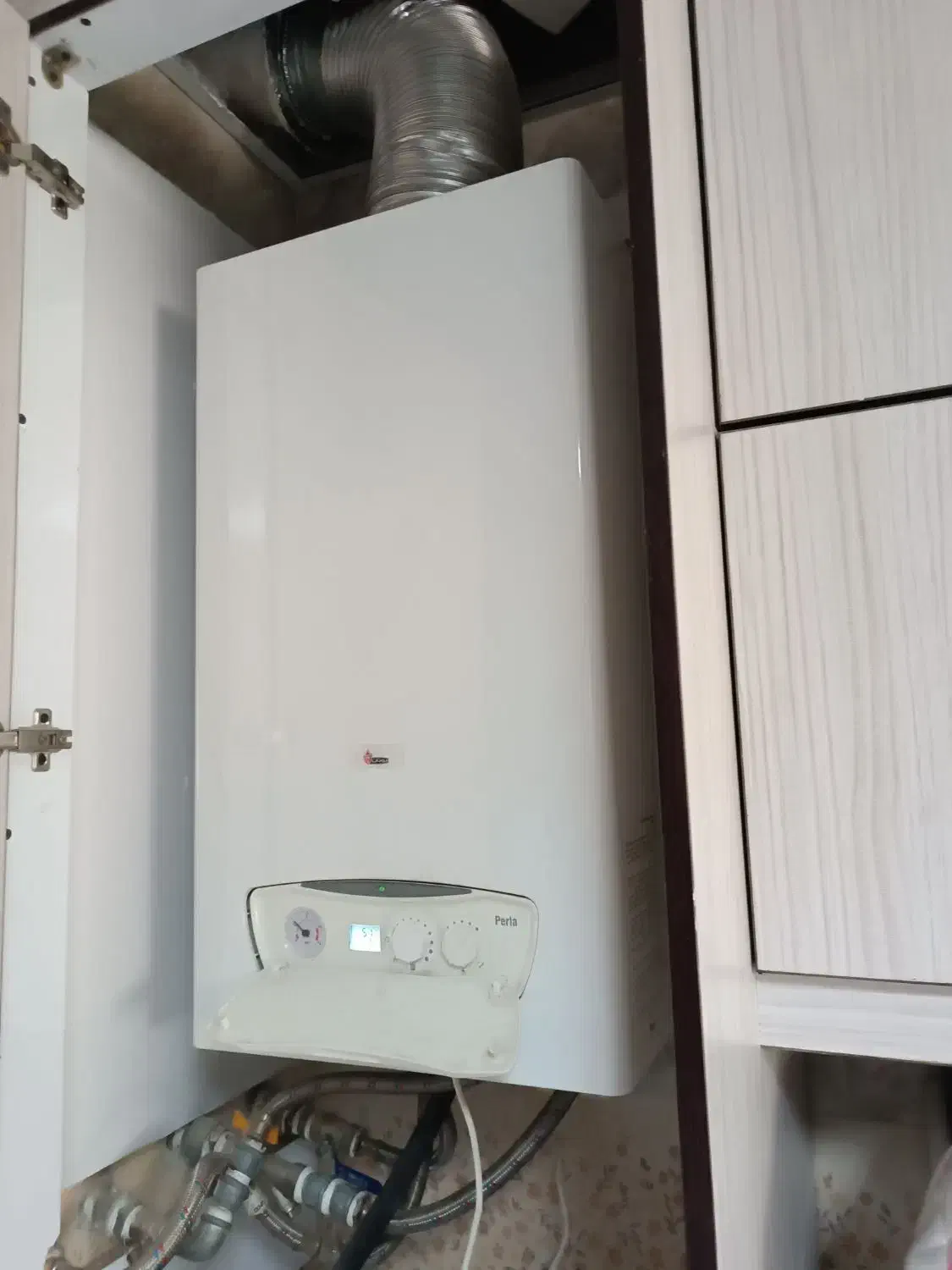 تعمیر تعمیرکار پکیج ابگرمکن شوفاژ آبگرمکن برقی|خدمات پیشه و مهارت|شیراز, شهرک سراج|دیوار