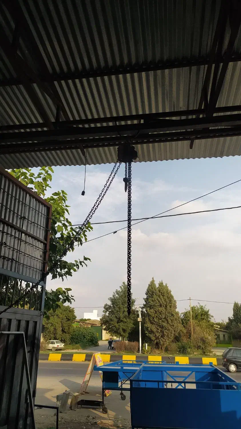 باسکول . درب باغی . درب انباری . مقداری آهن آلات|ماشین‌آلات صنعتی|گرگان, |دیوار