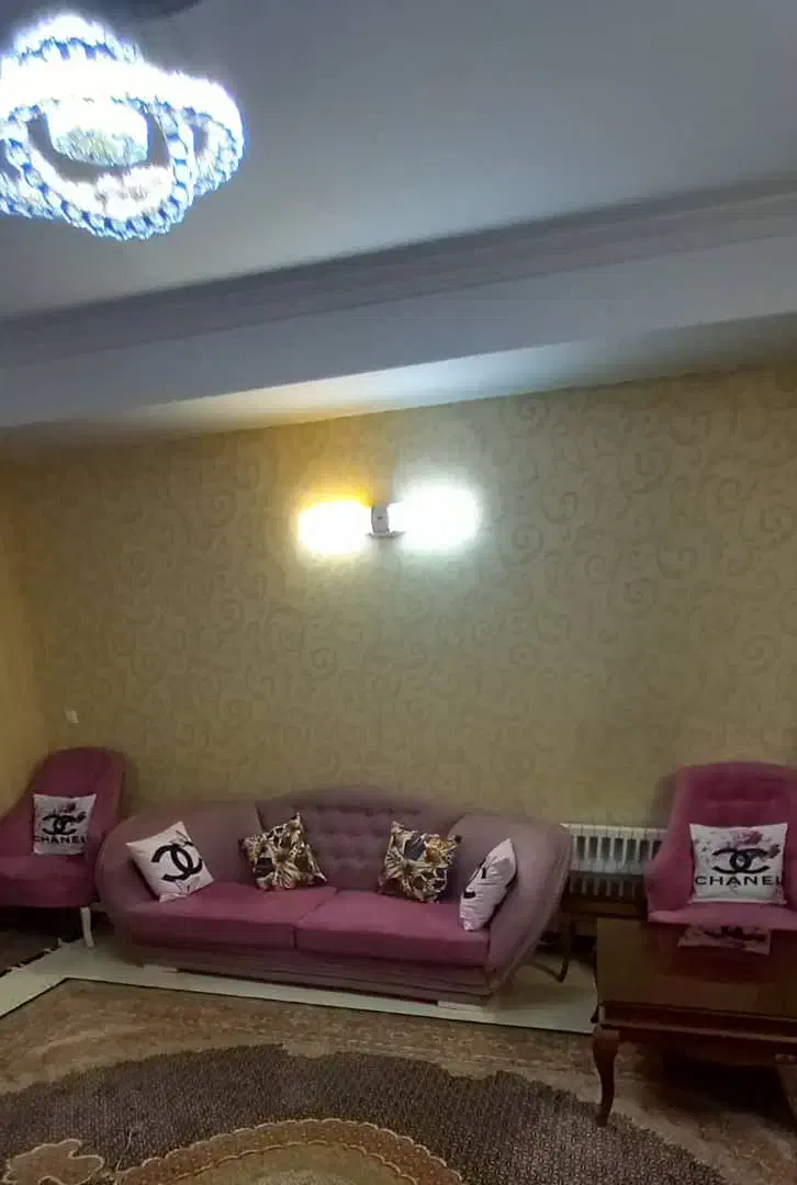 مبلمان هفت نفره همراه با میز و عسلی|مبلمان خانگی و میز عسلی|گرمدره, |دیوار