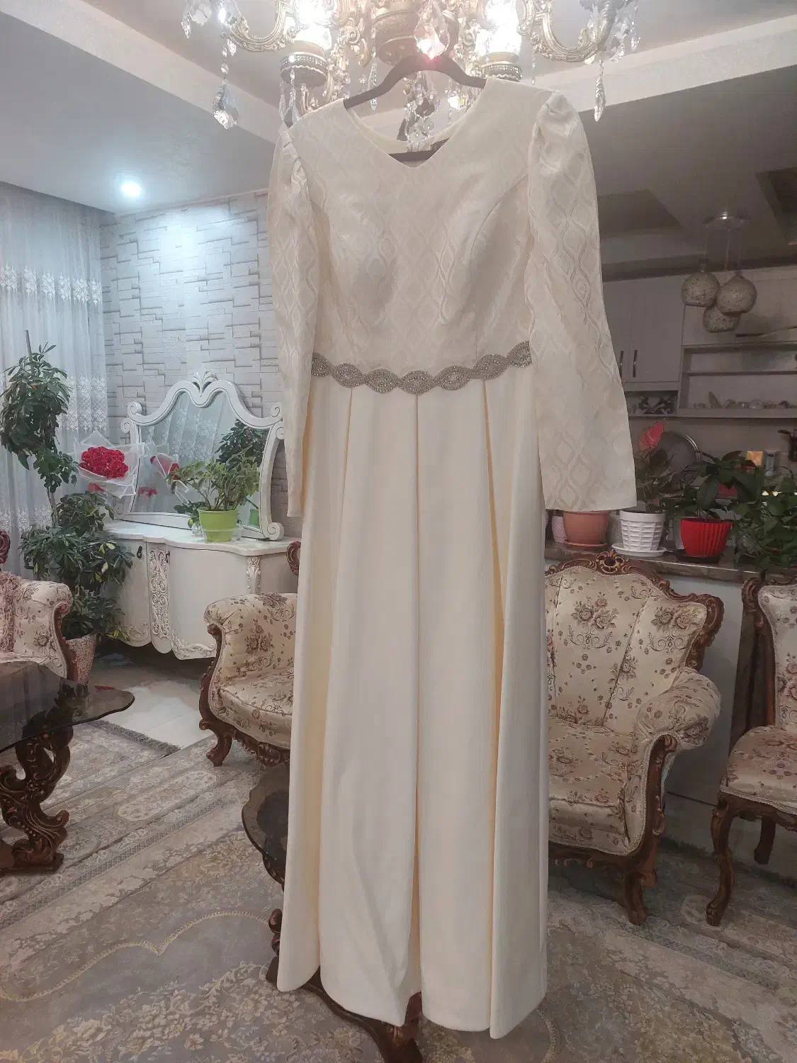 لباس مجلسی|لباس|گرمدره, |دیوار