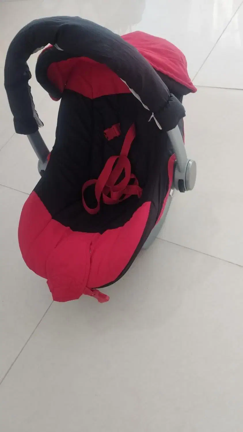 کریر|کالسکه و لوازم جانبی|سنندج, |دیوار