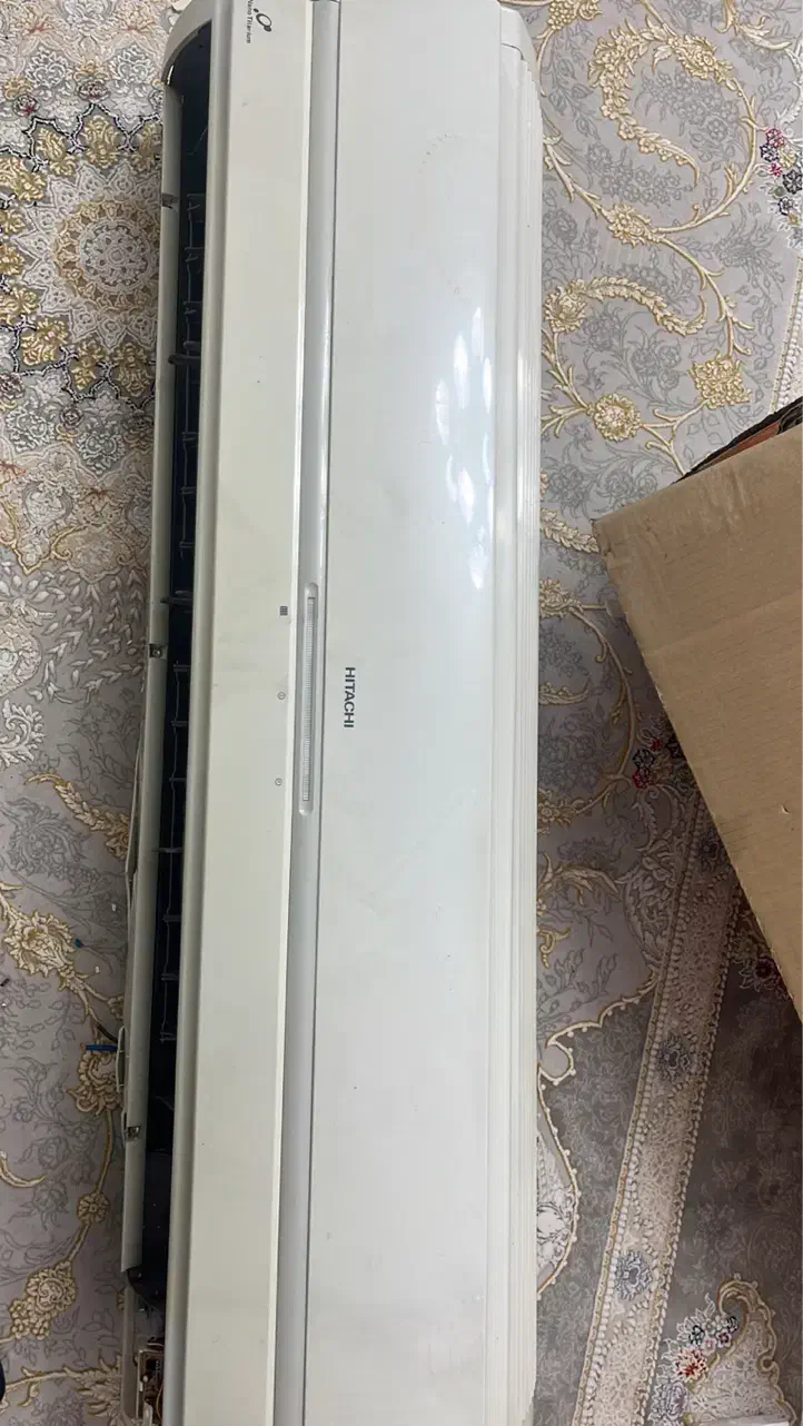 پنل کولر گازی هیتاچی|کولر گازی و فن‌کوئل|گلپایگان, |دیوار