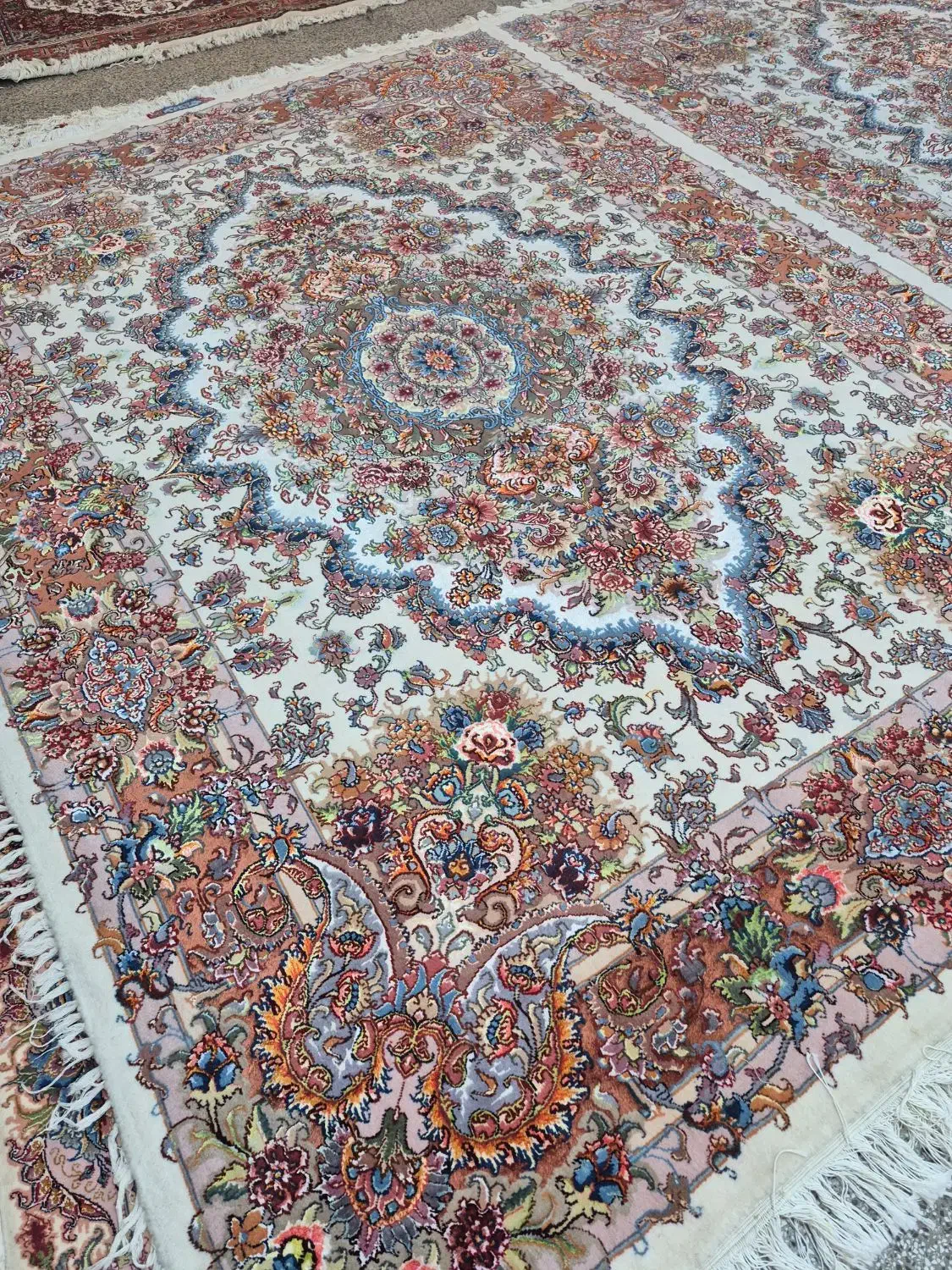 خامه فرش و مصالح فرش|فرش|تبریز, |دیوار