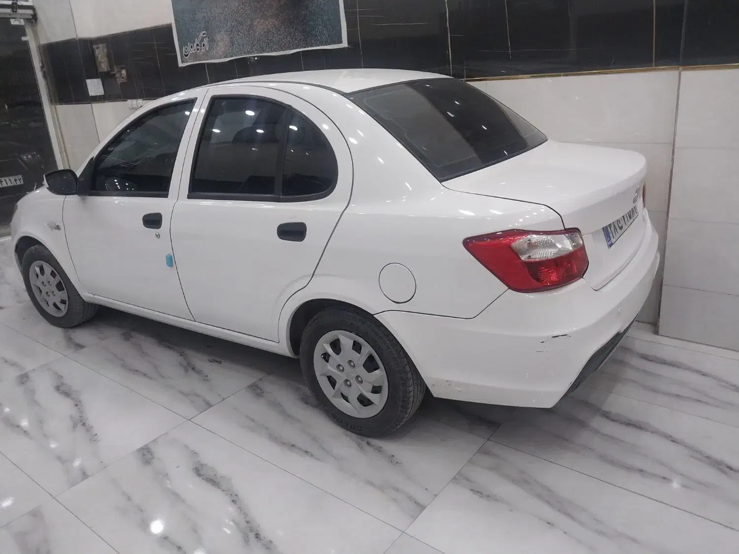 ساینا مدل ۴۰۱ درحدصفر|خودرو سواری و وانت|فولادشهر, C1|دیوار