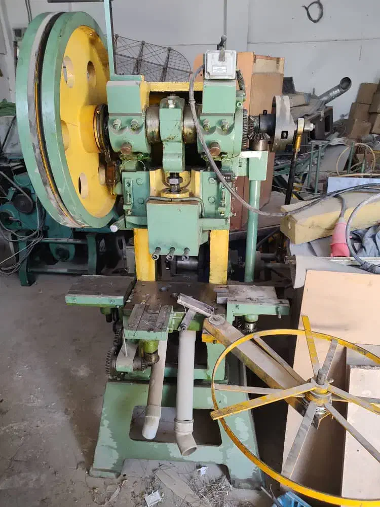 ۲عدد پرس ضربه ای، دارای ورق گیر(فیدر)|ماشینآلات صنعتی|رباطکریم, شهرک صنعتی نصیرآباد|دیوار