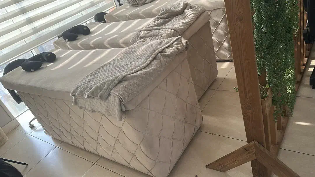 تخت مژه فروش فوری به علت کمبود جا|آرایشگاه و سالنهای زیبایی|تهران, باشگاه نفت|دیوار