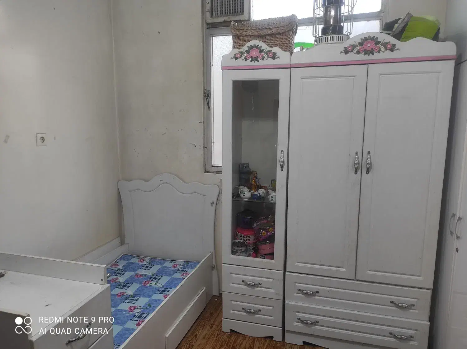 سرویس خواب نوزاد نوجوان همراه دو عدد کمد|تخت و سرویس خواب|قرچک, زیبا شهر|دیوار